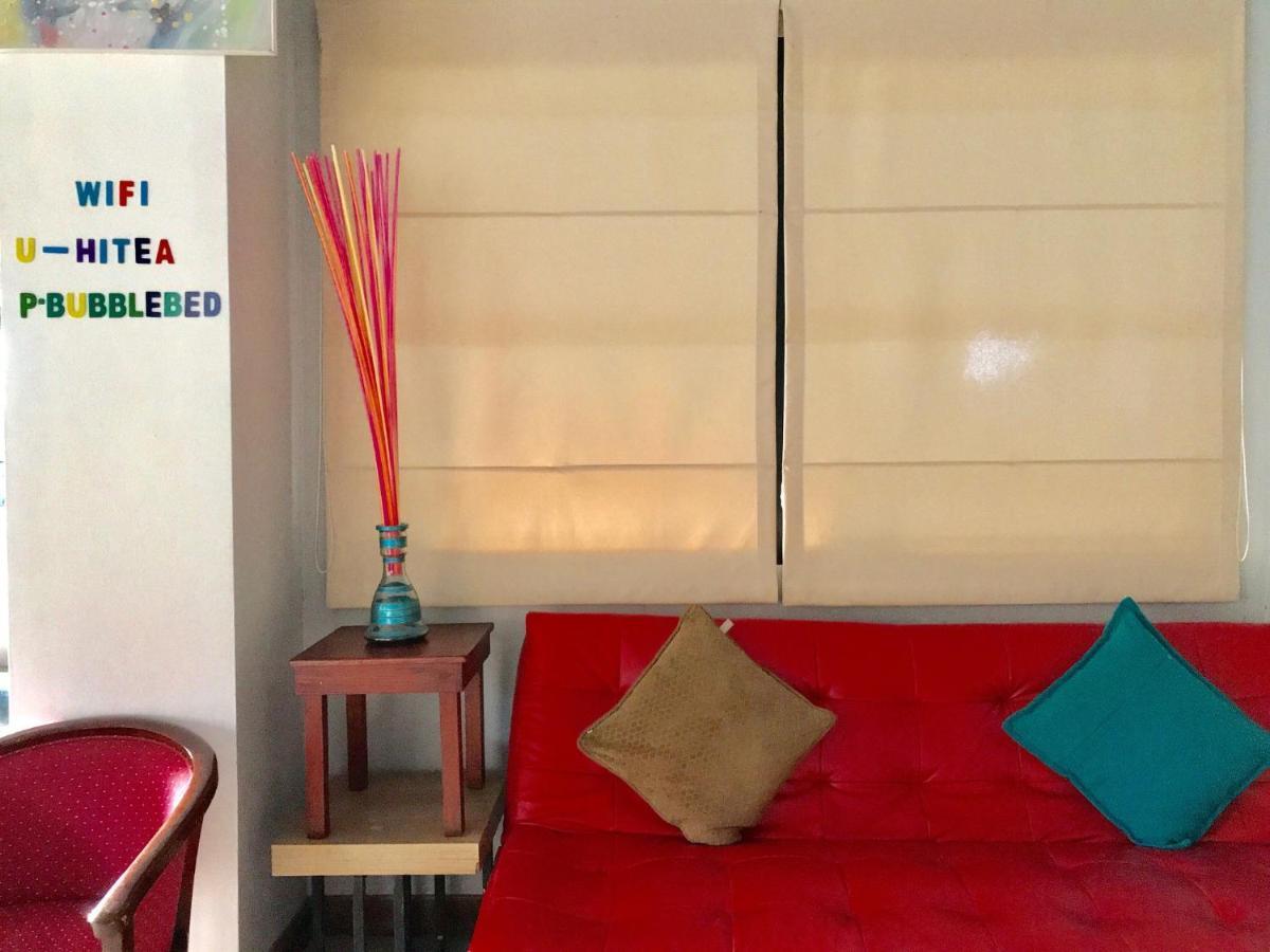 Hiranyika Cafe & Bed Hostel Koh Samui Exterior photo